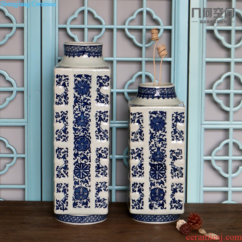 European classical circle of blue and white porcelain jar New Chinese style TV cabinet table home flower arranging soft adornment ceramics furnishing articles