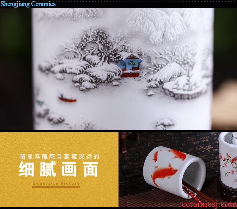 Jingdezhen ceramics New Year red pig baby small ornament household act the role ofing is tasted the Chinese zodiac features of creative decoration