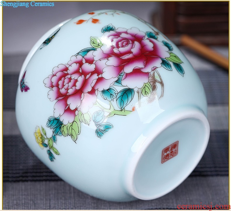 Large ceramic green tea, black tea pu-erh tea canister antique Chinese blue and white porcelain is classical sitting room place pot storage tank