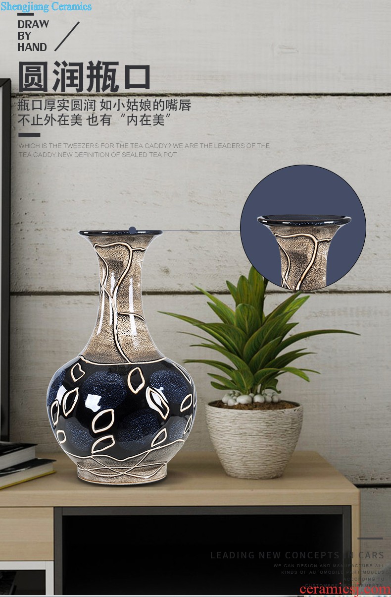 Small white ceramic vase furnishing articles home sitting room adornment porcelain handicraft creative wine porch decoration of Chinese style