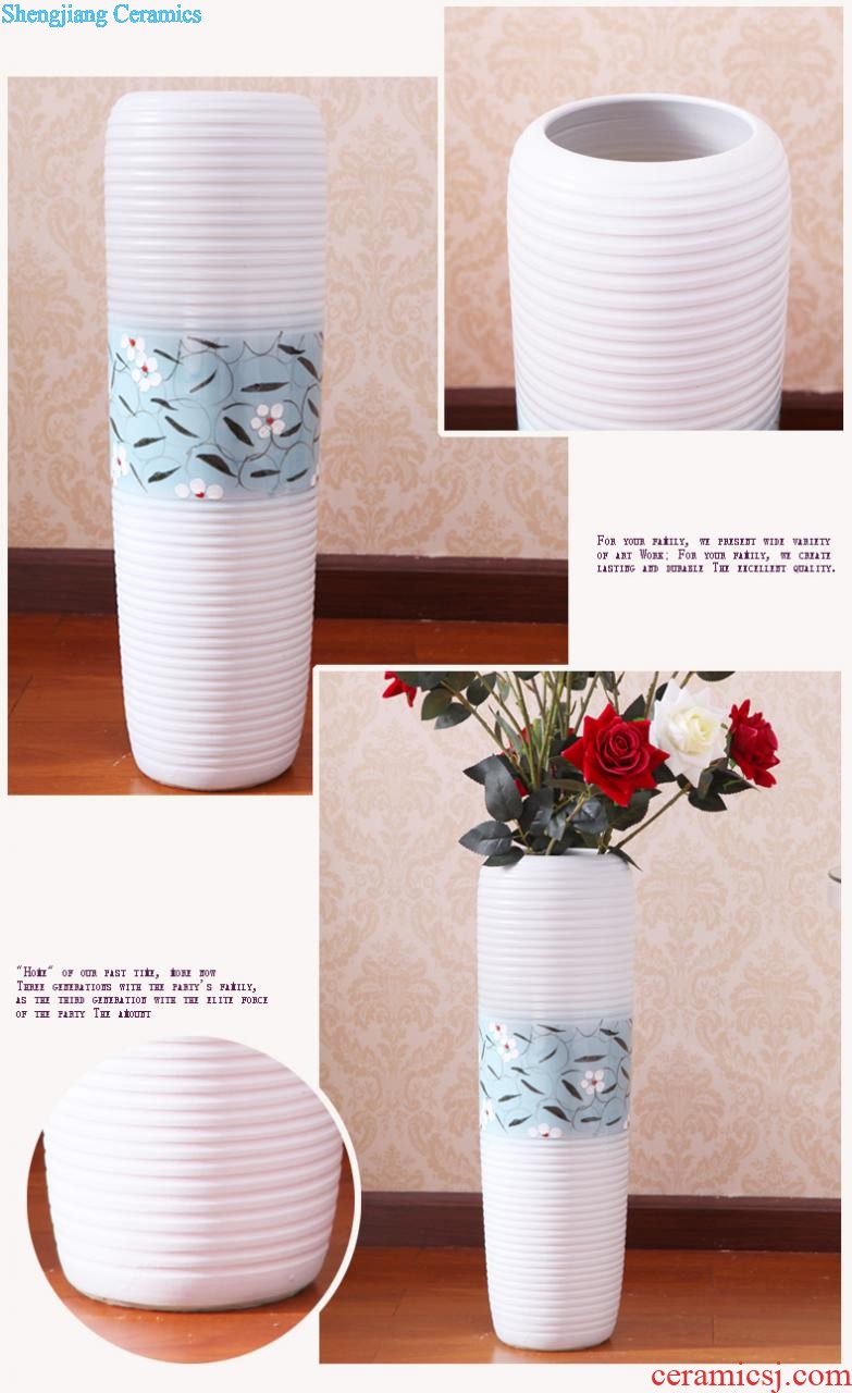 Contemporary and contracted household act the role ofing is tasted Black and white vase Jingdezhen ceramic furnishing articles A new soft outfit decoration furnishing articles