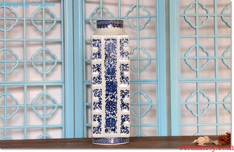 European classical circle of blue and white porcelain jar New Chinese style TV cabinet table home flower arranging soft adornment ceramics furnishing articles