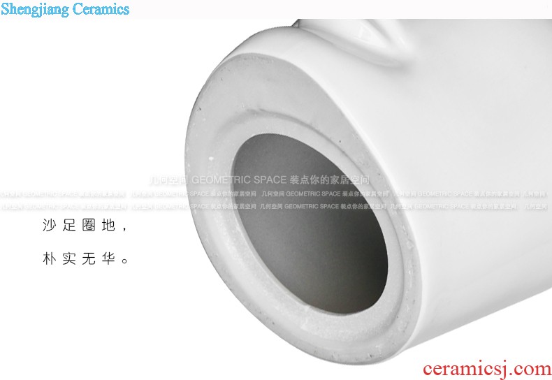 Jingdezhen light in vain cans ceramic glaze general European model room hotel furnishing articles of handicraft decorative accessories