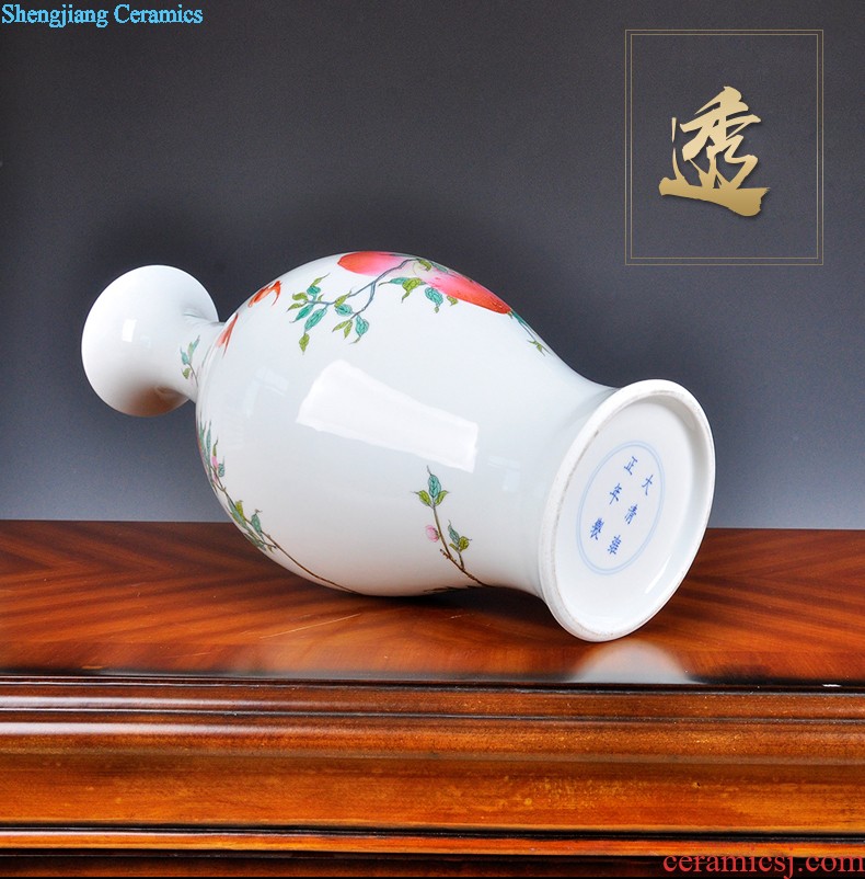 Jingdezhen ceramics hand-painted scenery vintage vase water raise lucky bamboo wine cabinet decorative furnishing articles creative arts and crafts