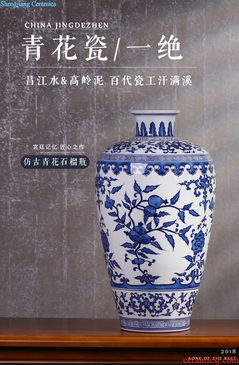 Master of Chinese style restoring ancient ways hand-painted vases, flower arranging furnishing articles of jingdezhen ceramics room sitting room wine home decoration