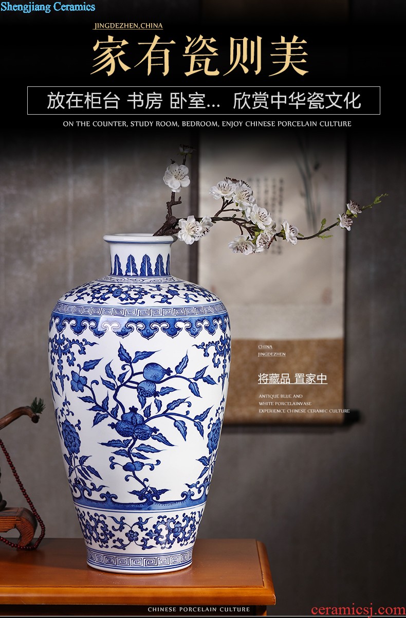 Master of Chinese style restoring ancient ways hand-painted vases, flower arranging furnishing articles of jingdezhen ceramics room sitting room wine home decoration