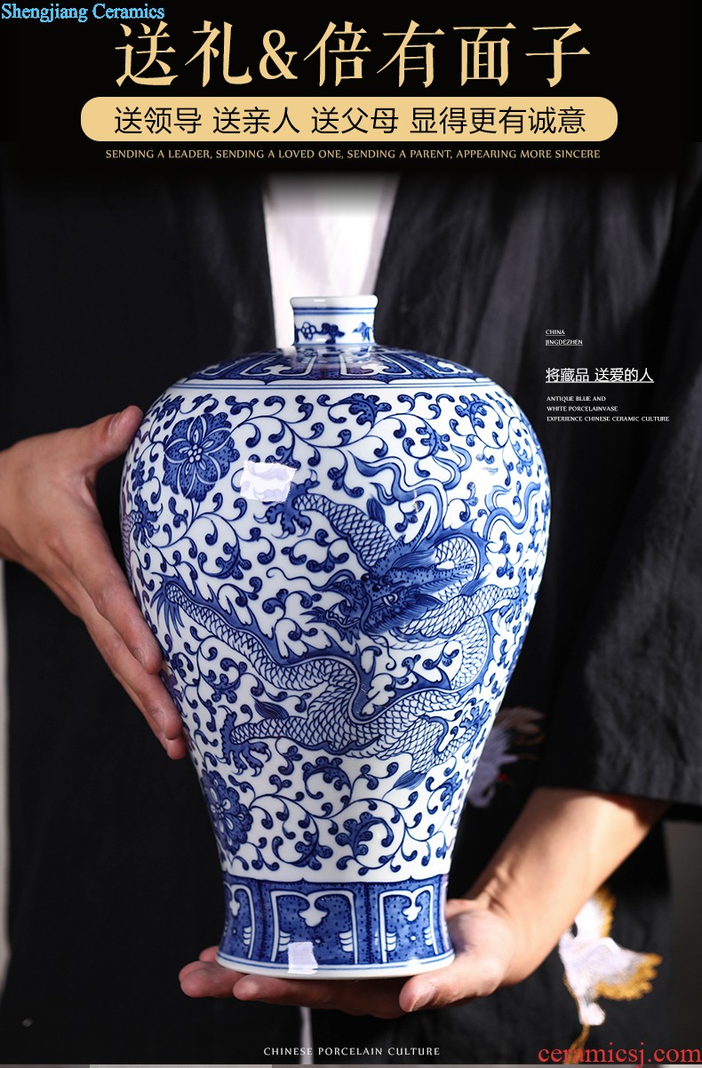 Master hand painted blue and white porcelain vase home sitting room porch decorate restoring ancient ways furnishing articles of jingdezhen ceramics vase