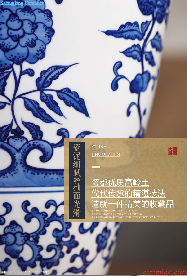 Master of Chinese style restoring ancient ways hand-painted vases, flower arranging furnishing articles of jingdezhen ceramics room sitting room wine home decoration