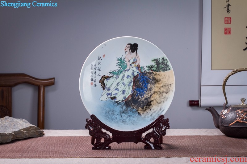 Jingdezhen ceramics vase hand-painted Yellow lotus pond fragrant flower arrangement, the sitting room of Chinese style household decorative furnishing articles