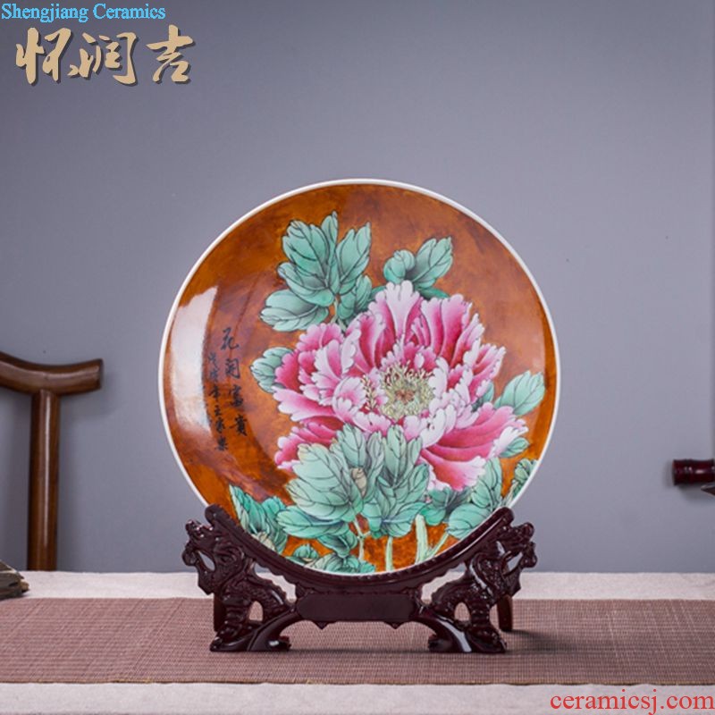 Jingdezhen ceramics vase hand-painted Yellow lotus pond fragrant flower arrangement, the sitting room of Chinese style household decorative furnishing articles