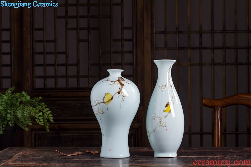 Jingdezhen ceramic sitting room adornment is placed cornucopia water tank hand-made fashionable sitting room furnishing articles