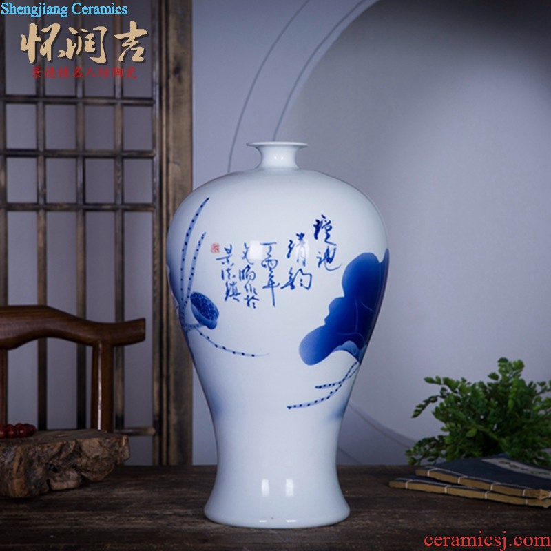 Jingdezhen ceramics vase furnishing articles flower arranging new sitting room of Chinese style household wine antique porcelain decoration process