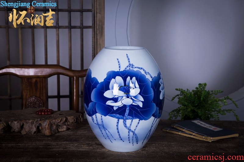 Jingdezhen ceramics furnishing articles Sit hand-drawn characters decoration hanging dish plate new sitting room of Chinese style household arts and crafts