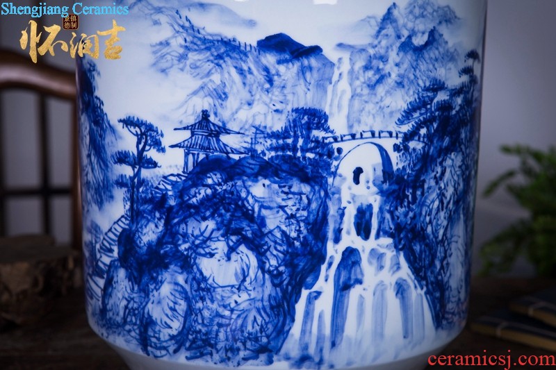 Jingdezhen ceramics master hand painted blue and white porcelain vases, flower arrangement of the sitting room porch decoration of new Chinese style furnishing articles