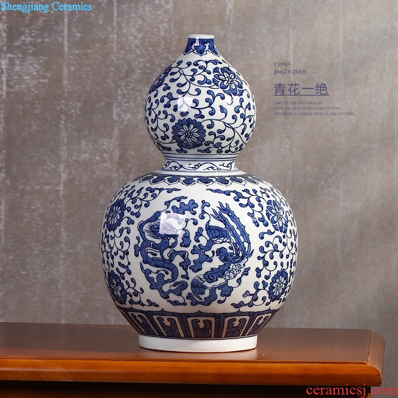 A large box of jingdezhen ceramic tea caddy hand-painted storage POTS of blue and white porcelain POTS sealed storage POTS