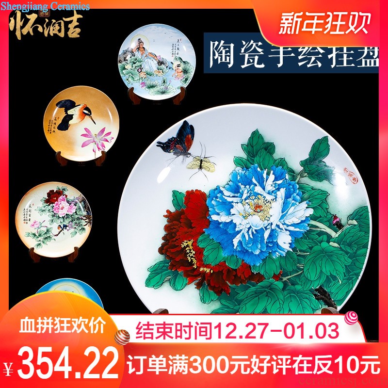 Jingdezhen ceramics furnishing articles hand-painted kuan Yin hang dish Chinese style household living room TV cabinet decoration plate