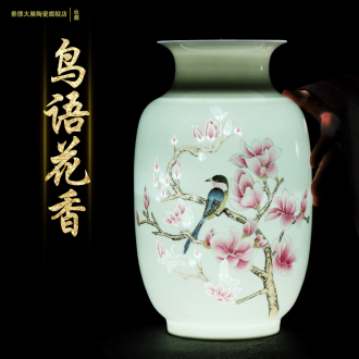 Creative hand painted blue and white porcelain vase furnishing articles mesa of Chinese style restoring ancient ways is the sitting room decoration home decoration ceramics handicraft