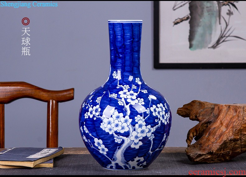Jingdezhen ceramics famous ng mun-hon hand-painted lotus painted blue and white porcelain vase decorated handicraft furnishing articles