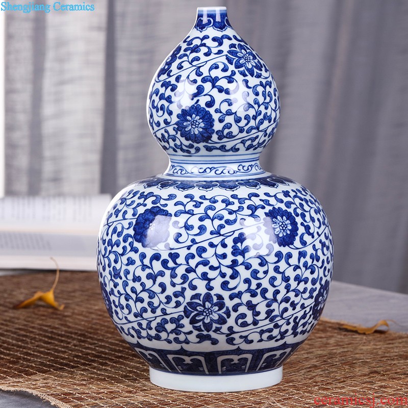 New Chinese style of jingdezhen ceramic hand-painted vases, furnishing articles Mesa of home sitting room adornment ornament TV ark act the role ofing is tasted