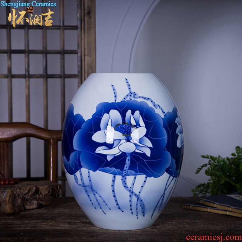 Jingdezhen ceramics furnishing articles Sit hand-drawn characters decoration hanging dish plate new sitting room of Chinese style household arts and crafts