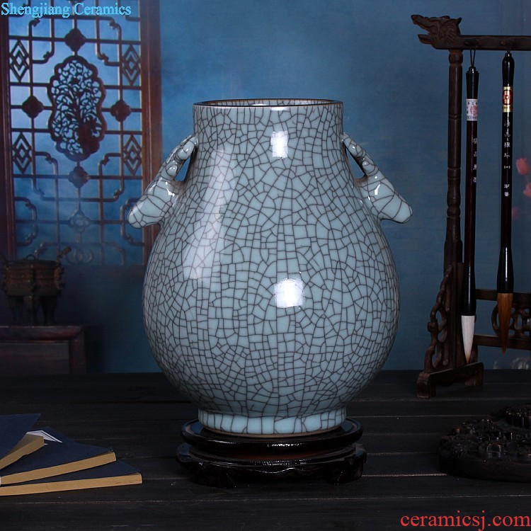 European furnishing articles of jingdezhen ceramic vase contracted and contemporary creative sitting room of the white flower arrangement, three-piece decorations