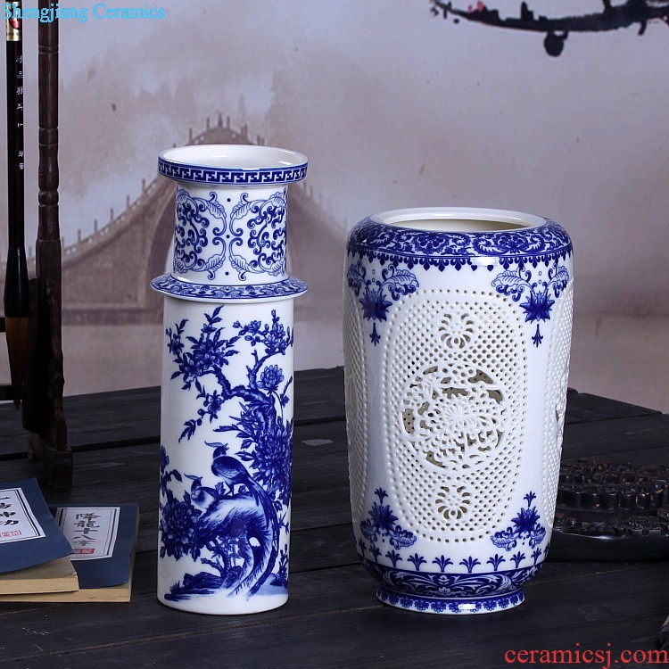 Jingdezhen ceramics creative hand-painted cheongsam blue and white porcelain vases, small wine sitting room adornment handicraft furnishing articles