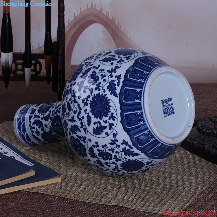 Jingdezhen ceramic vase sitting room is contracted Europe type is resided abstract art TV ark furnishing articles of handicraft ornament