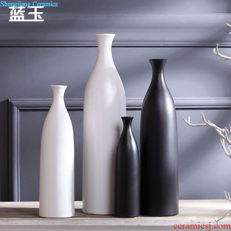 Jingdezhen ceramics Antique piece of blue and white porcelain vase China's wind household flower arrangement sitting room adornment is placed