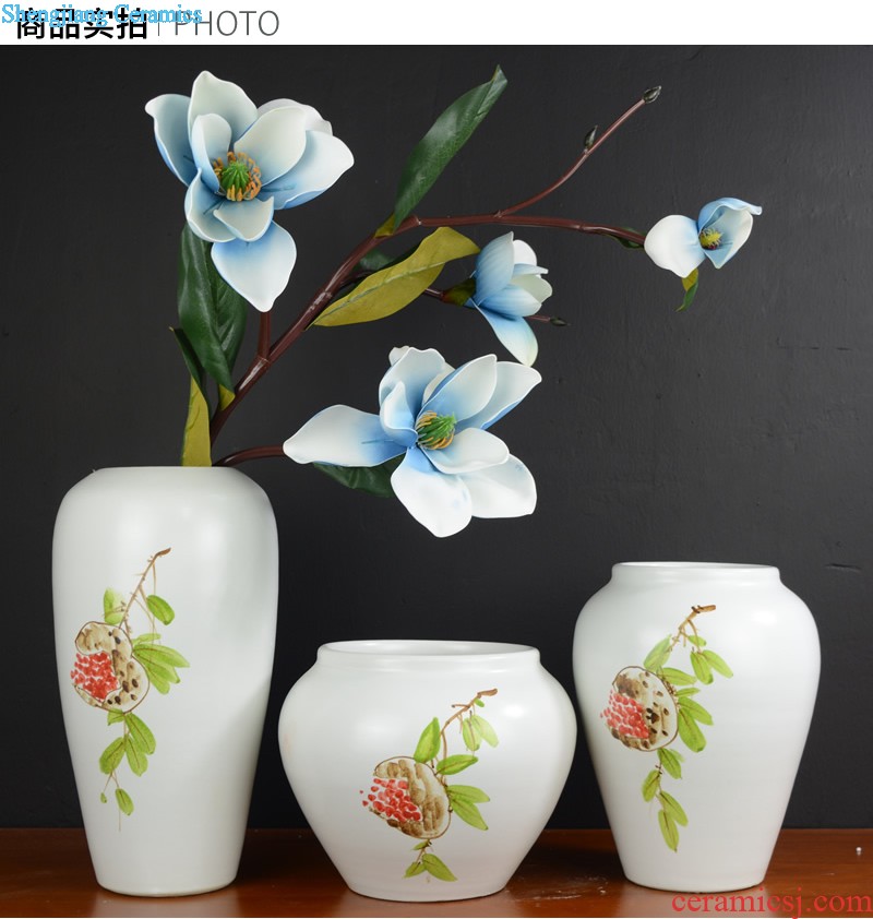 Jingdezhen ceramic European blue vase dried flowers flower arrangement home sitting room TV ark soft adornment handicraft furnishing articles