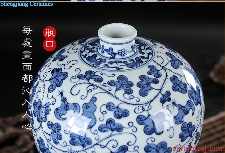 Jingdezhen ceramics furnishing articles furnishing articles Chinese blue and white porcelain vase decoration style of the ancients household flower arrangement sitting room adornment