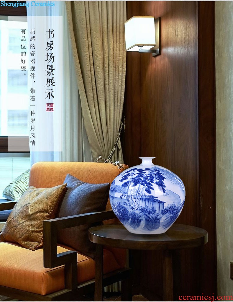 Jingdezhen blue and white porcelain features handmade ceramic vase Mei bottles of antique vase sitting room place home decoration