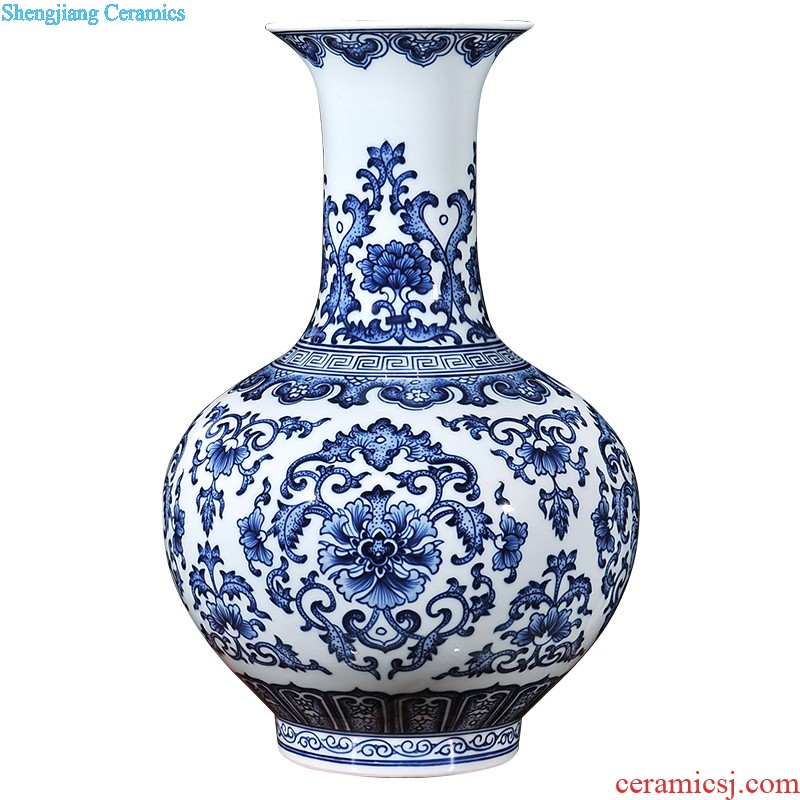 Jingdezhen hand-painted ceramic vases, contracted and contemporary and fashionable household furnishing articles lotus flower arrangement sitting room place dry vase