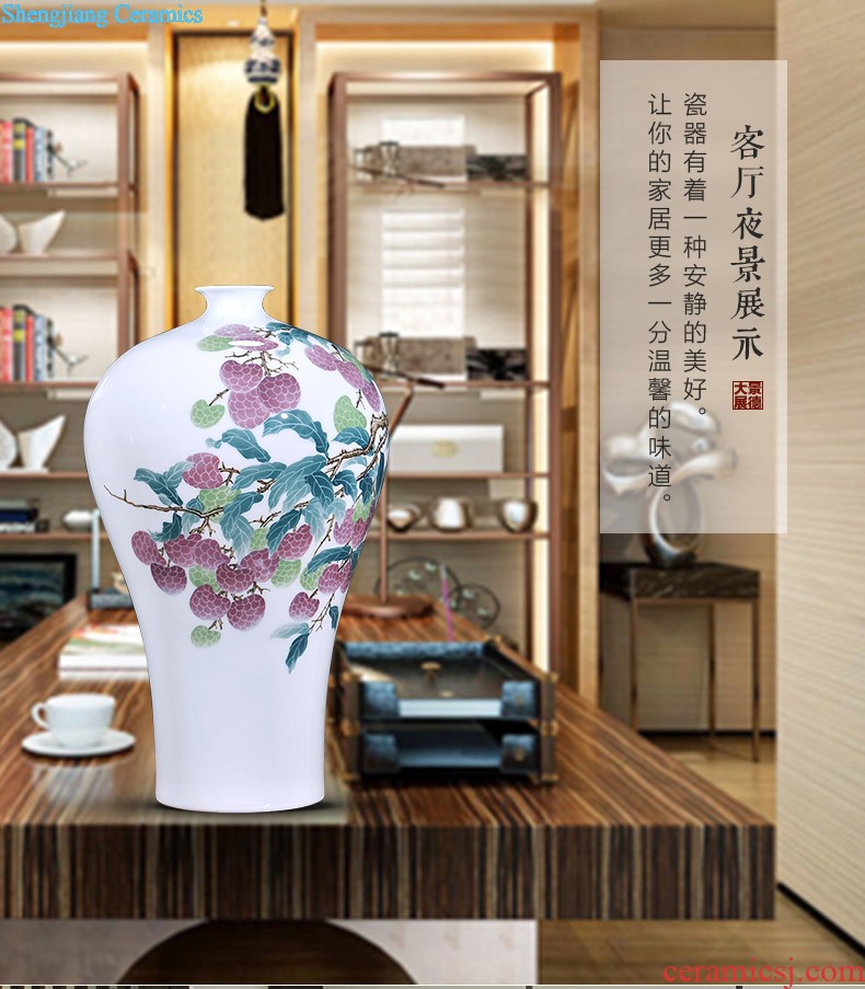 Hand painted pottery and porcelain vase decoration decoration mesa place jingdezhen famous handicraft sitting room place of blue and white porcelain