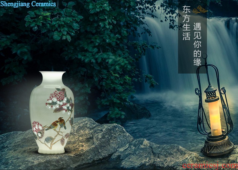 Jingdezhen ceramic furnishing articles The sitting room is master of flower arrangement vase decoration ceramics, hand-painted blue and white porcelain vase