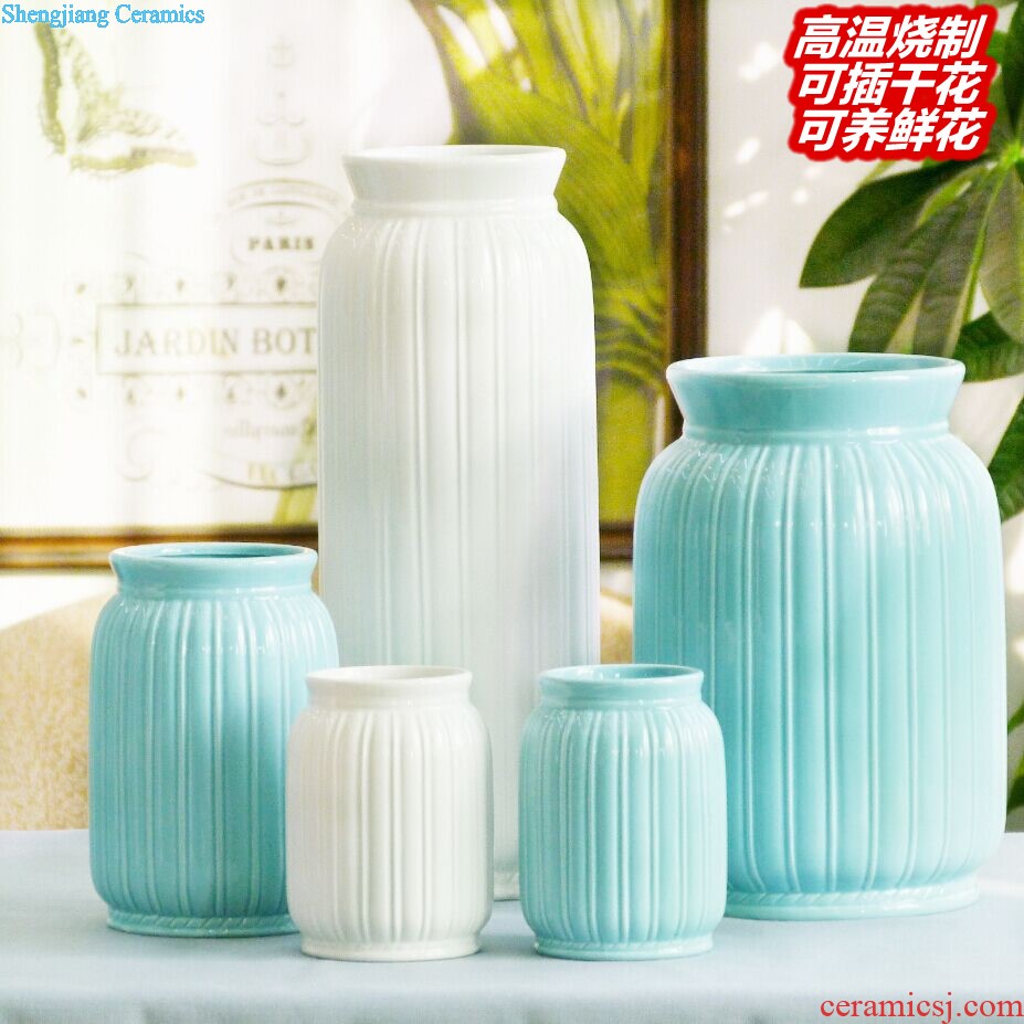 Jingdezhen ceramics hand-painted enamel vase large Chinese flower arrangement is an art that sitting room adornment table surface furnishing articles