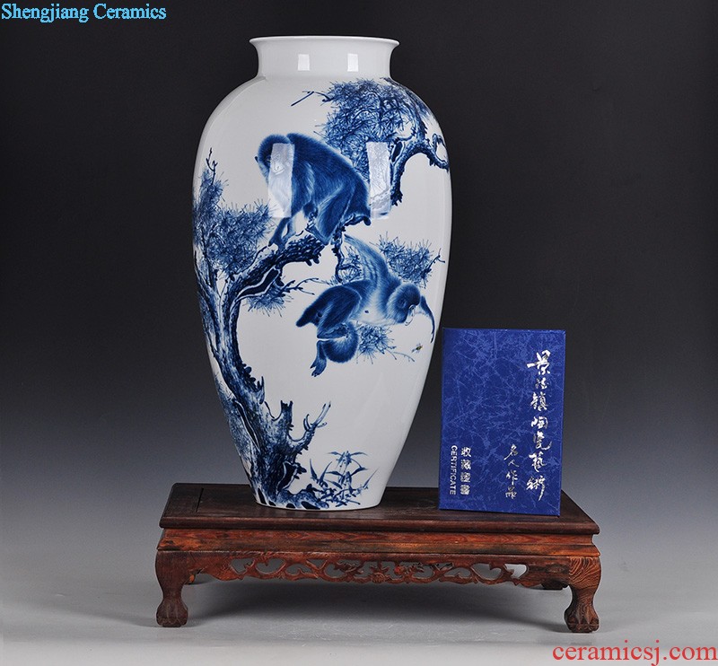 Jingdezhen ceramics famous hand-painted enamel vase Landscape figure Chinese porcelain handicraft furnishing articles in the living room