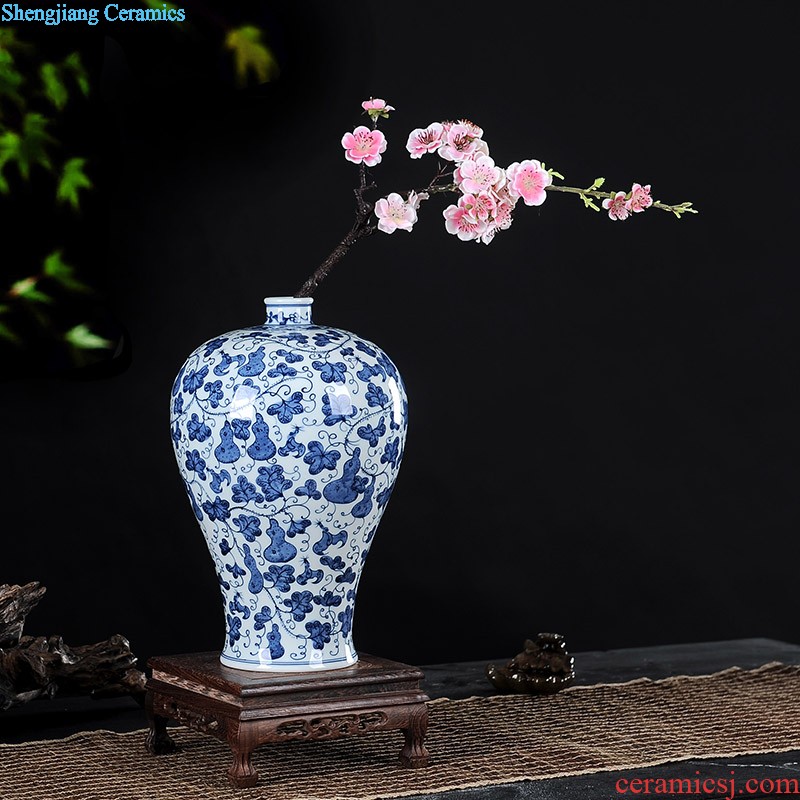 Jingdezhen ceramics furnishing articles furnishing articles Chinese blue and white porcelain vase decoration style of the ancients household flower arrangement sitting room adornment