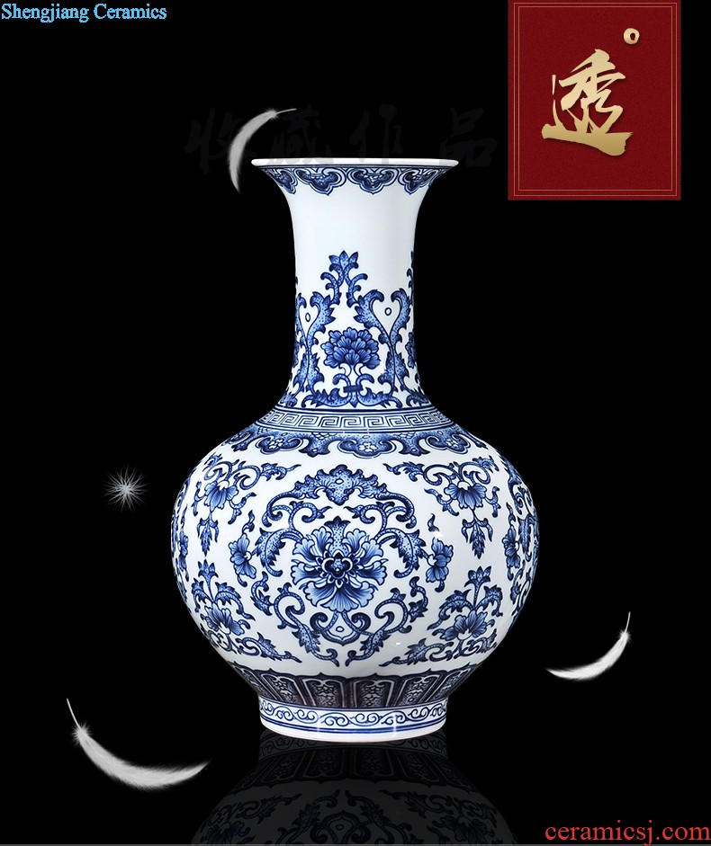 Jingdezhen hand-painted ceramic vases, contracted and contemporary and fashionable household furnishing articles lotus flower arrangement sitting room place dry vase