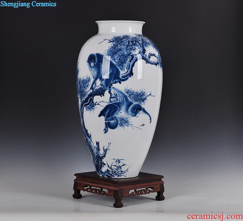 Jingdezhen ceramics famous hand-painted enamel vase Landscape figure Chinese porcelain handicraft furnishing articles in the living room