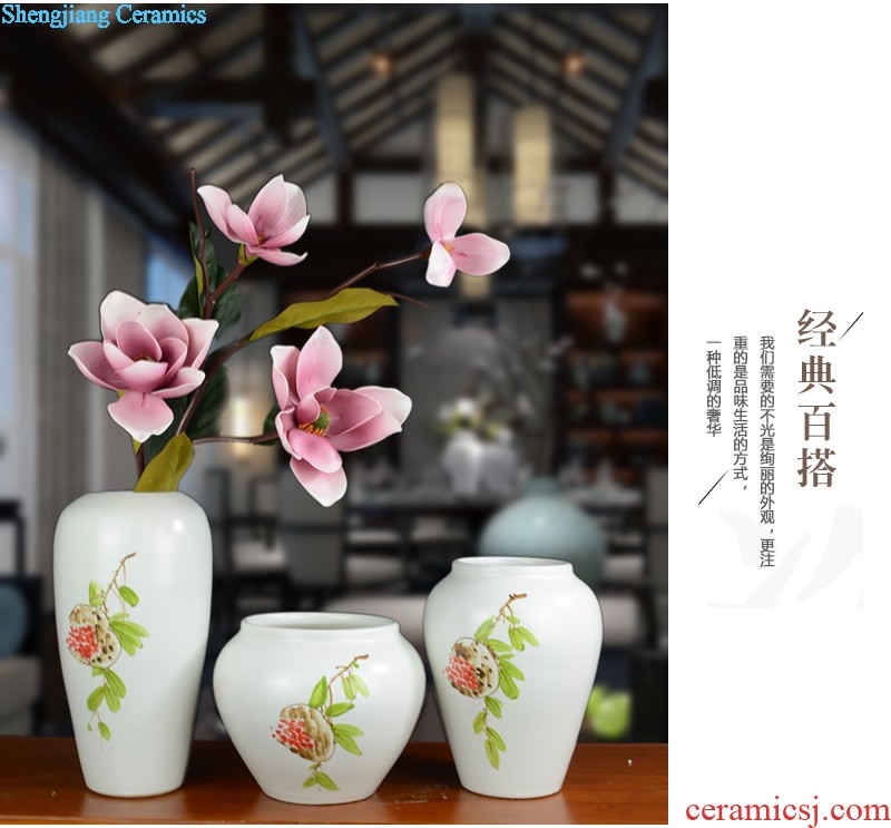 Jingdezhen ceramic European blue vase dried flowers flower arrangement home sitting room TV ark soft adornment handicraft furnishing articles