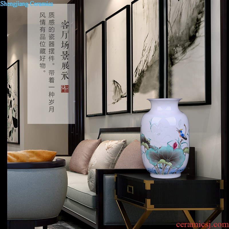 Jingdezhen ceramic classical large blue and white porcelain vase household living room flower arrangement of Chinese style restoring ancient ways is rich ancient frame furnishing articles