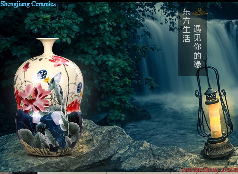 Ceramic vase furnishing articles Chinese flower arranging dried flowers home famous hand-painted jingdezhen blue and white porcelain vase ceramics