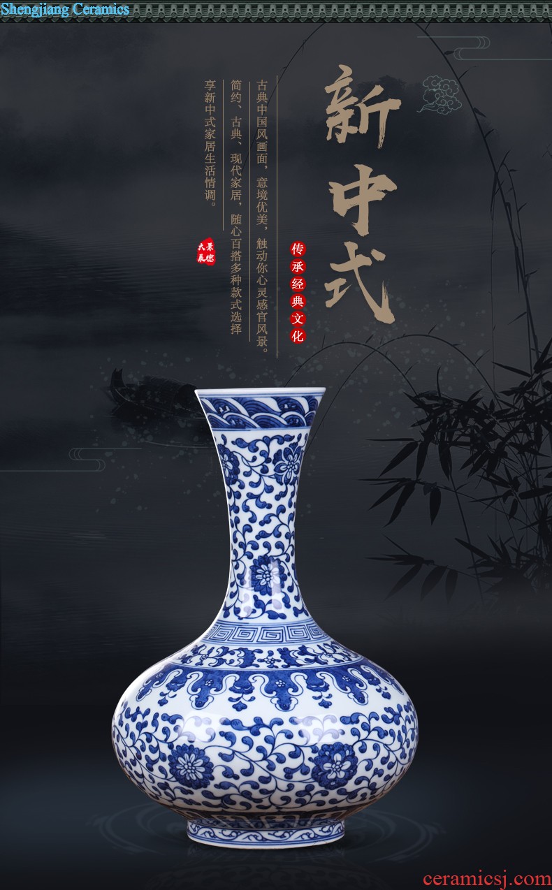 Jingdezhen ceramics furnishing articles hand-painted Chinese blue and white porcelain vase archaize sitting room decorate craft vase