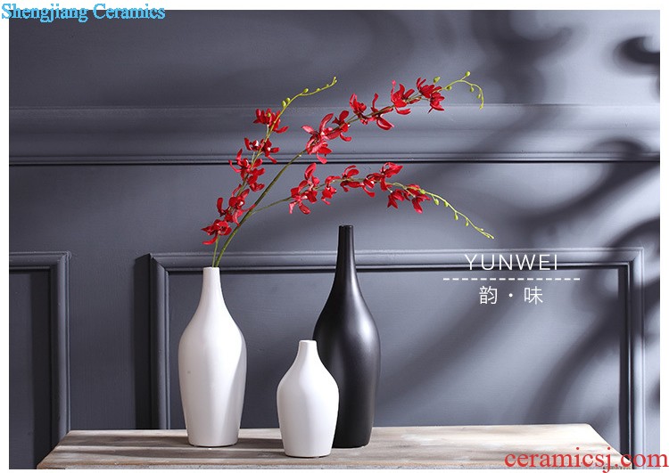 Jingdezhen ceramics Antique piece of blue and white porcelain vase China's wind household flower arrangement sitting room adornment is placed