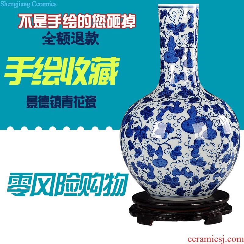 Classical Chinese blue and white porcelain of jingdezhen ceramics hand-painted handicrafts gourd vases, office decorations restoring ancient ways