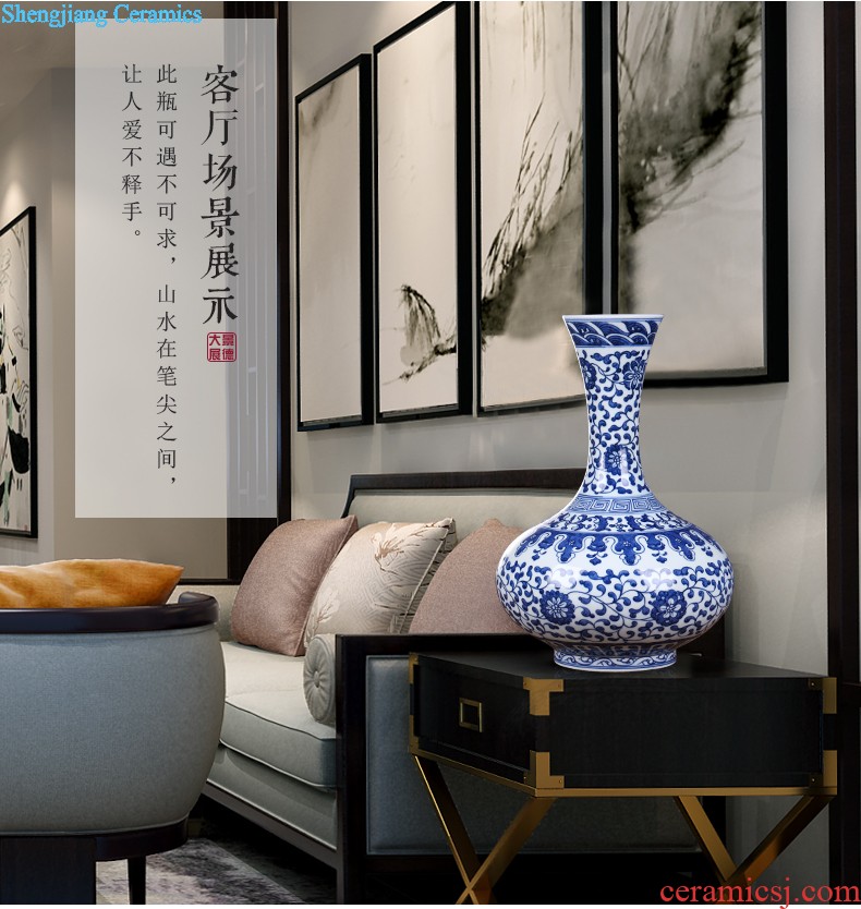 Jingdezhen ceramics furnishing articles hand-painted Chinese blue and white porcelain vase archaize sitting room decorate craft vase