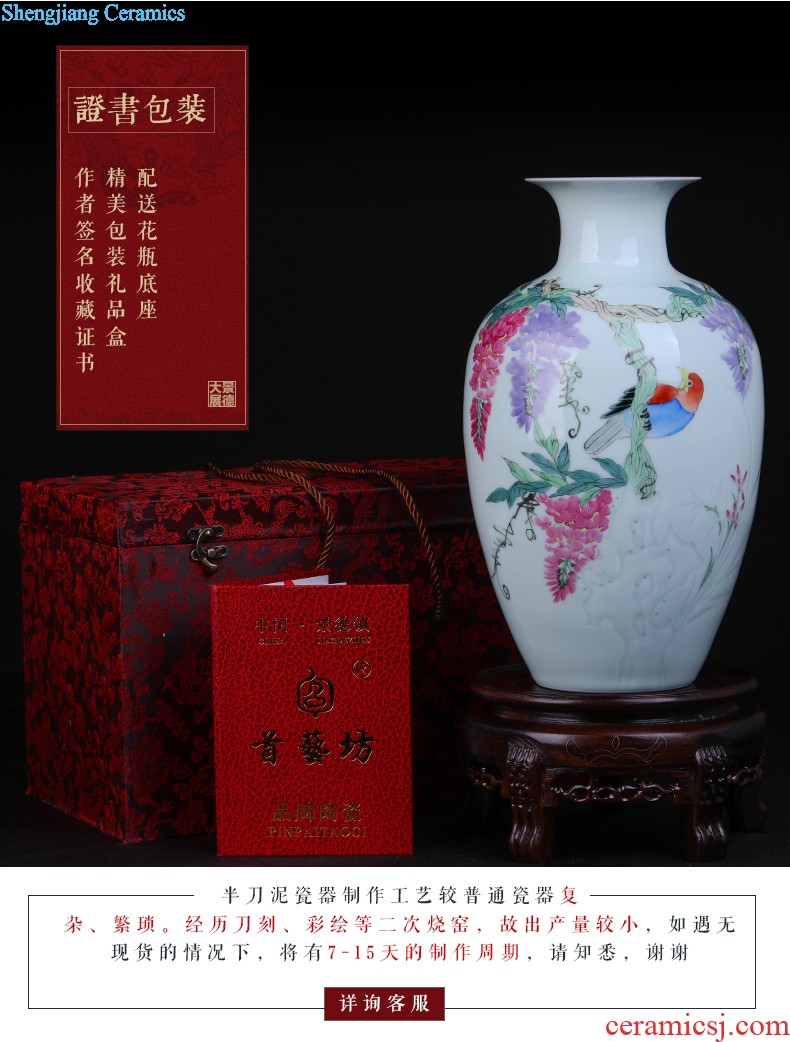 Famous hand-painted jingdezhen ceramic vase furnishing articles landscape painting house sitting room adornment large-sized restoring ancient ways is China