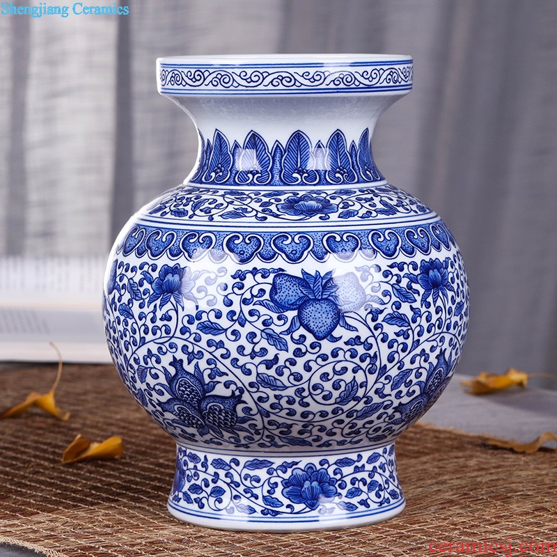 Jingdezhen ceramic furnishing articles under the antique porcelain Xiao Heyue after han xin ceramic vases, flower crafts are sitting room