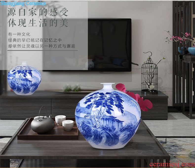 Jingdezhen blue and white porcelain features handmade ceramic vase Mei bottles of antique vase sitting room place home decoration