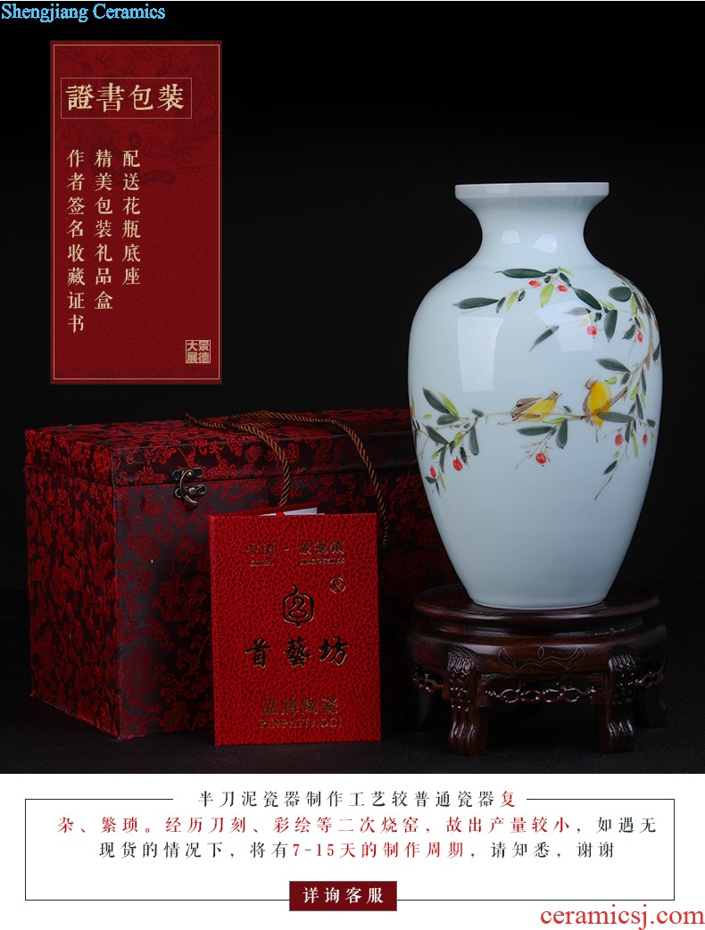 Blue and white porcelain of jingdezhen porcelain vases creative furnishing articles Chinese style classical style restoring ancient ways is hand-painted vases, antique vase